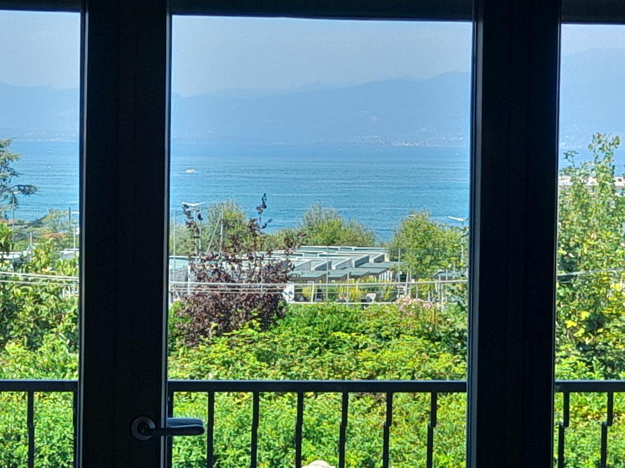 Villa La Magnolia - Private Beach Access, Garden, Views Lazise Eksteriør bilde