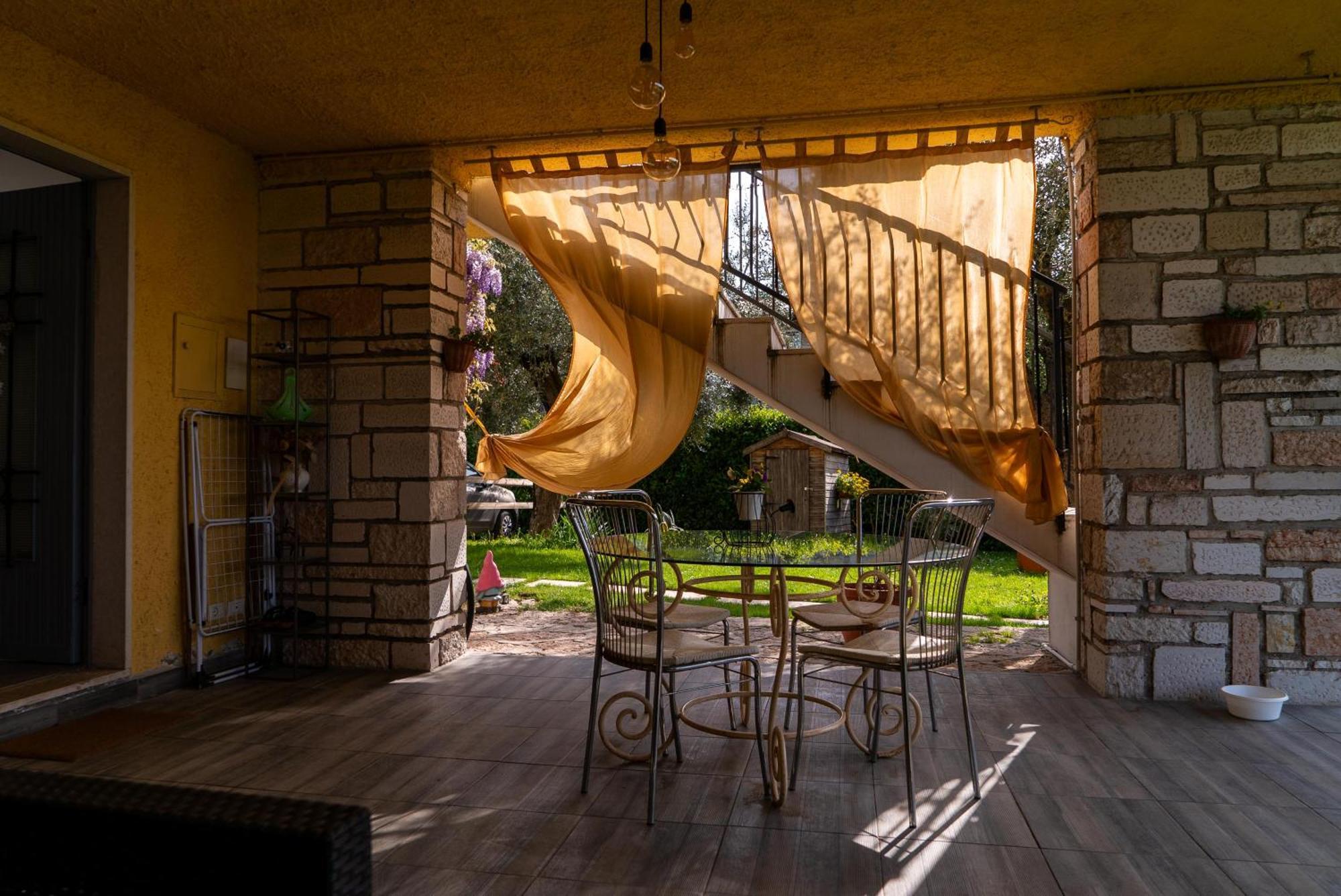 Villa La Magnolia - Private Beach Access, Garden, Views Lazise Eksteriør bilde
