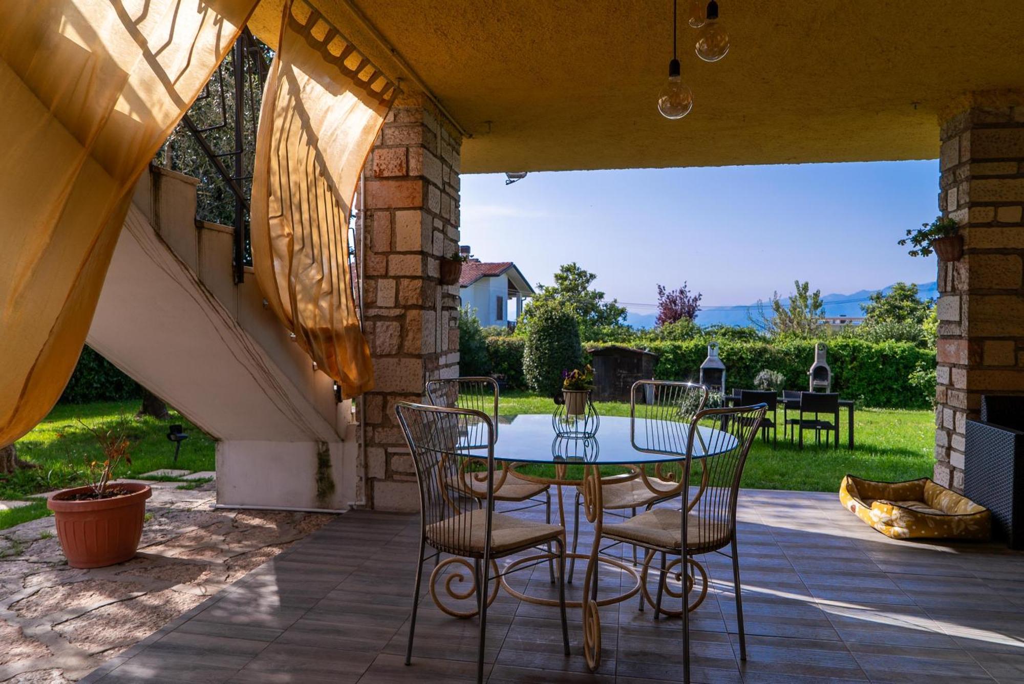 Villa La Magnolia - Private Beach Access, Garden, Views Lazise Eksteriør bilde
