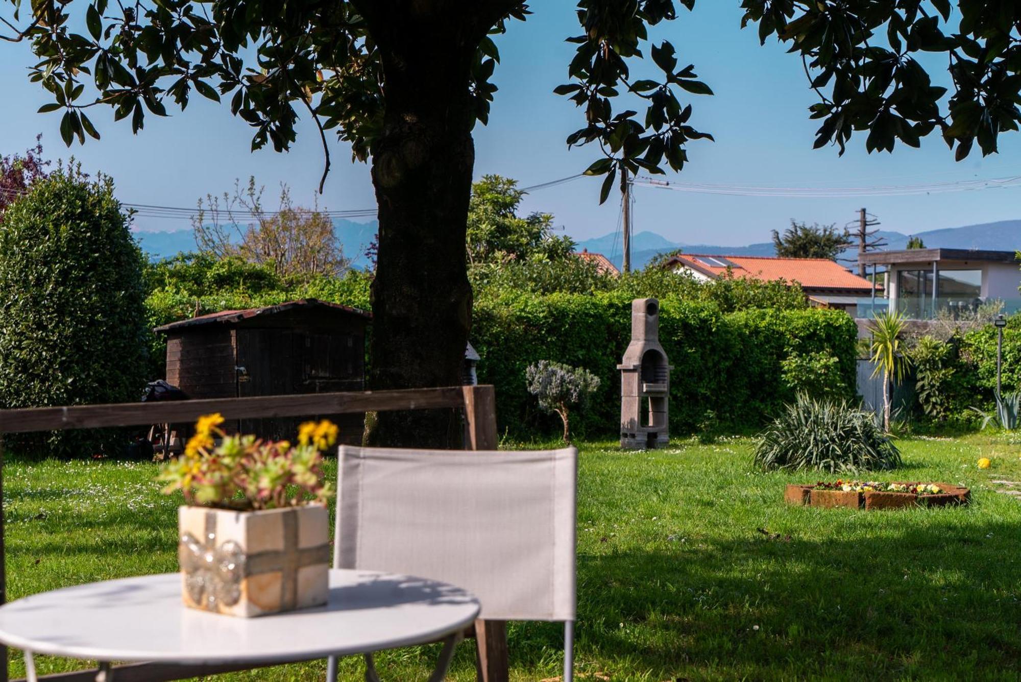 Villa La Magnolia - Private Beach Access, Garden, Views Lazise Eksteriør bilde